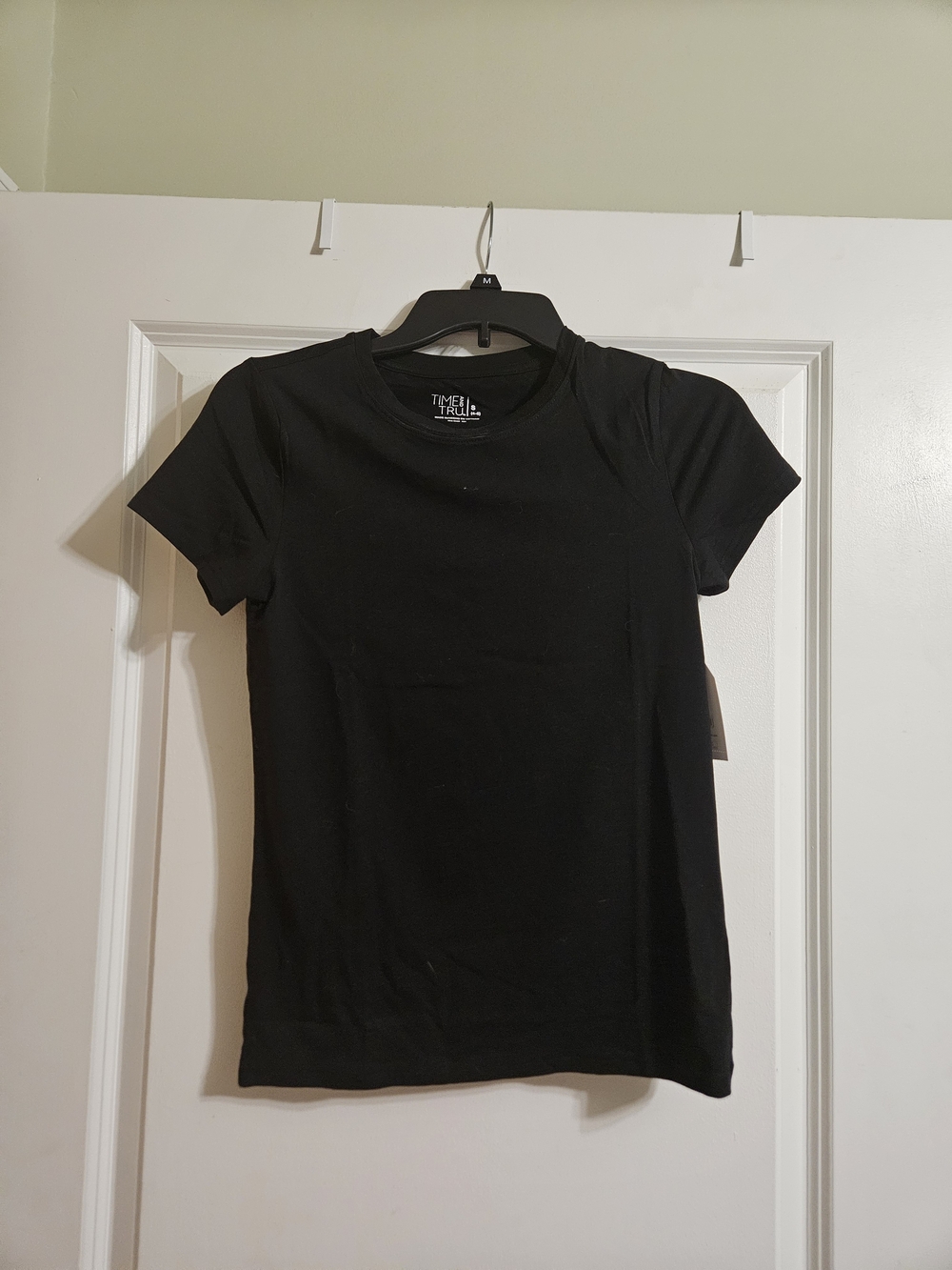 Time and Tru Black Short Sleeve Crewneck Tee - S